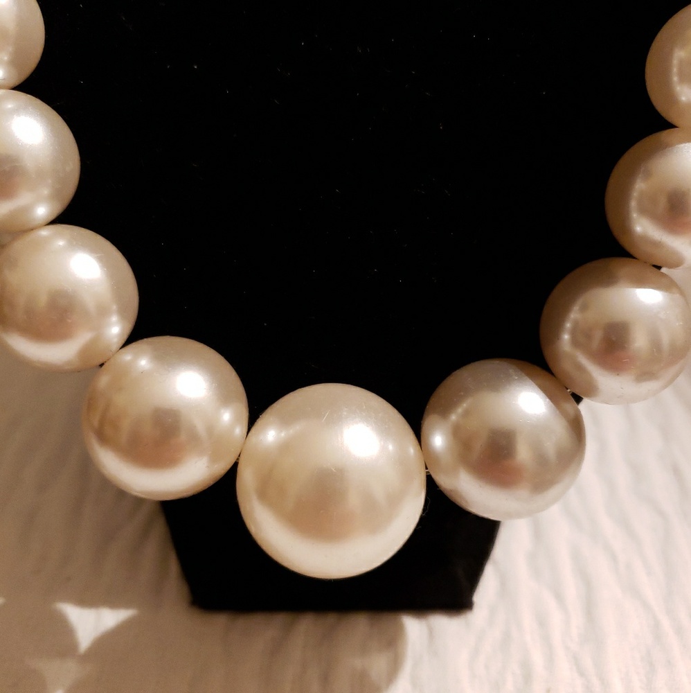 Necklace - Picture 2 of 5